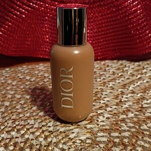 Dior Foundation in Warm Brown